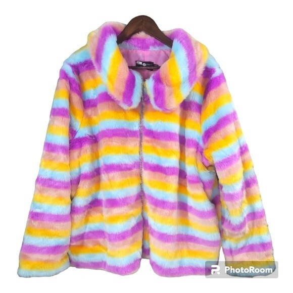 Daisy Street Curve Pastel Rainbow Striped Zipped Faux Fur Jacket with Pockets - Picture 1 of 9